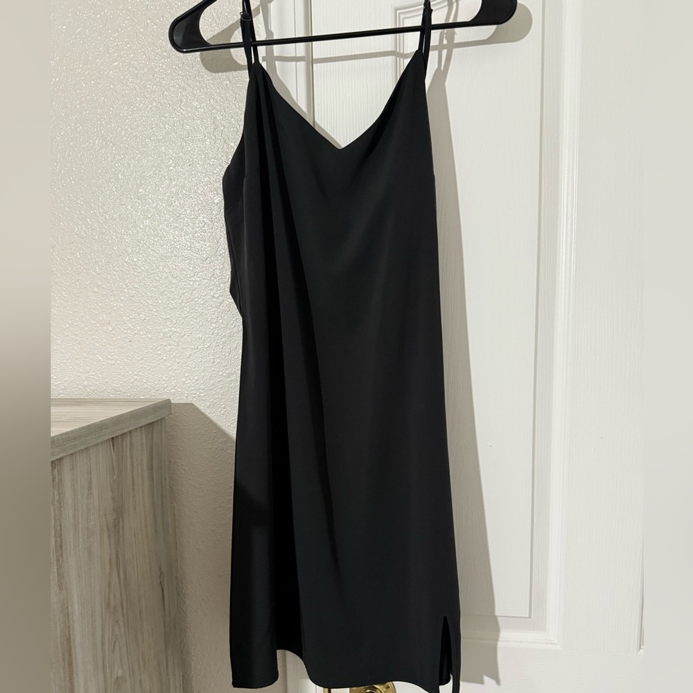 Elegant Black Sleeveless Dress